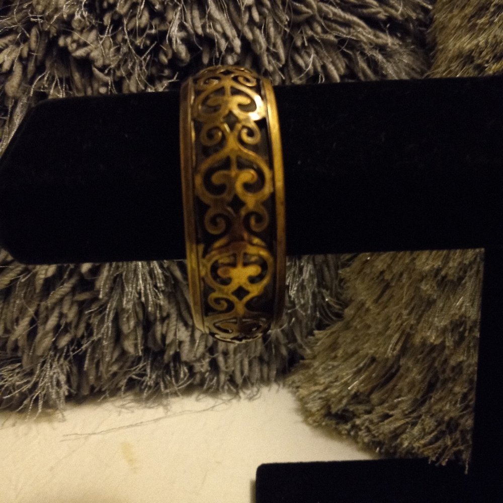 Bronze bracelet